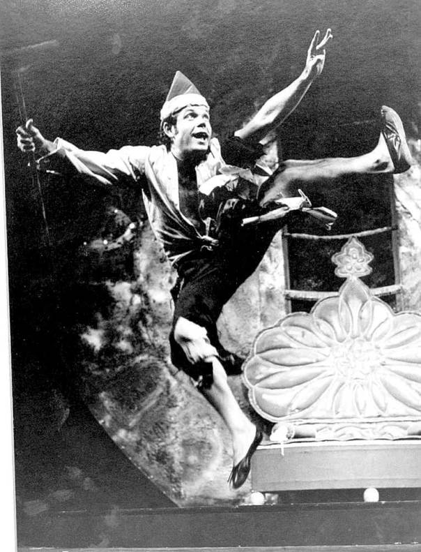 ביצוע ובימוי מיתולוגיים. מתוך "עוץ לי גוץ לי", 1966 צילום: אריק סולטן