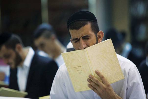 התעוררות מהבלי העולם הזה אל התשובה ואל המעשים הטובים. סליחות בירושלים 