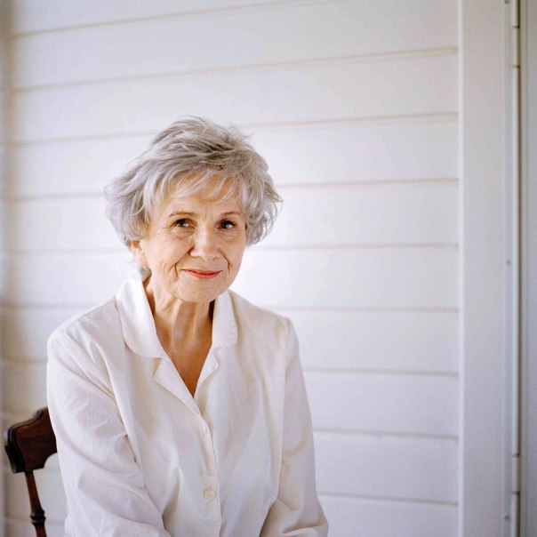 נצחון האמת הפנימית. אליס מונרו צילום: אי. פי. איי.