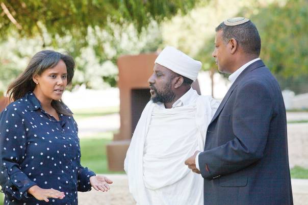 כל אחד מהם מייצג פן אחר של חיי הקהילה. עו"ד זאב קאסו, קס סמאי אליאס וח"כ פנינה תמנו־שטה צילומים: אופיר דוד 