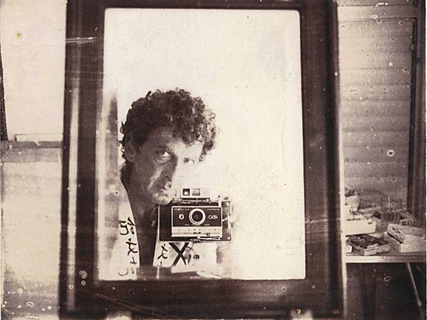 דיוקן אישי ופיוטי שלא דמה לשום סרט שנוצר בישראל קודם. דוד פרלוב  הצילום באדיבות משפחת פרלוב