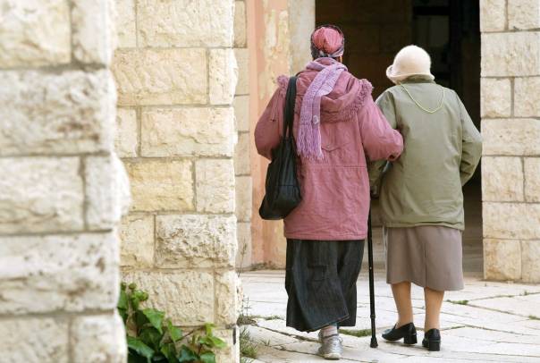 העולם שייך לזקנים כמו שהוא שייך לצעירים צילום אילוסטרציה: פלאש 90