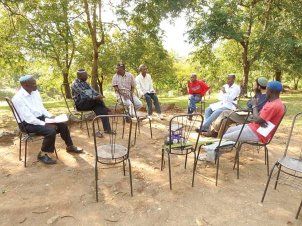 המעבר מיהדות תנ"כית ליהדות רבנית היה מהיר. שיעור תלמוד של הרב גרשום צילום: אהד וילק
