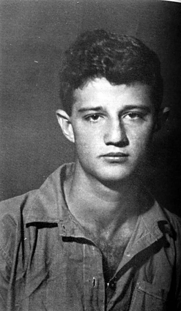 בלי הבנת סיפור נעוריו לא ניתן להבין אותו ואת יצירותיו. ס. יזהר מתוך הספר 