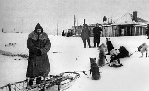 מאבק הישרדות פיסי ורוחני. מנחם קליבנסקי, בעלה של המחברת, סיביר     מתוך הספר‎