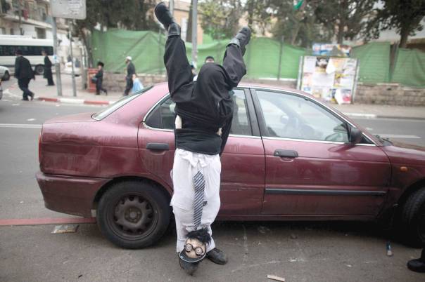 אדי פורים ושכרות עוד באוויר. ירושלים, תשע"ד צילום: אי.אף.פי