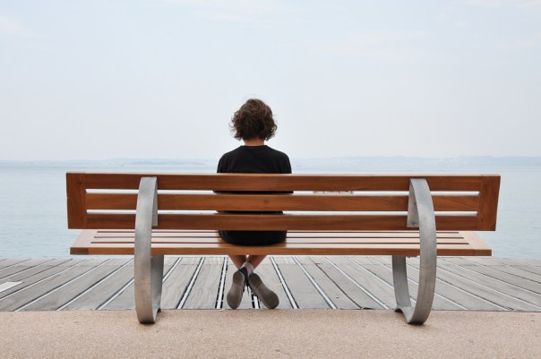 "אני רואה את האחר אך אני לא הווה את האחר. אני הווה לבדי"  צילום אילוסטרציה: שאטרסטוק