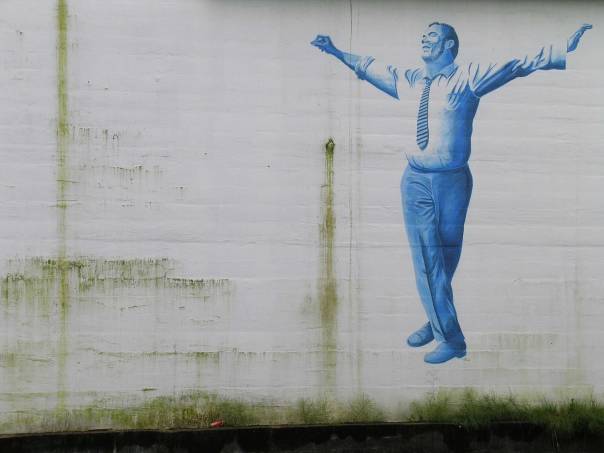 "ליצור מחדש את החירות שלך, את ה'אני' שלך". גרפיטי בפרינס רופרט, קנדה צילום: Ryan McFarland | www.zieak.com