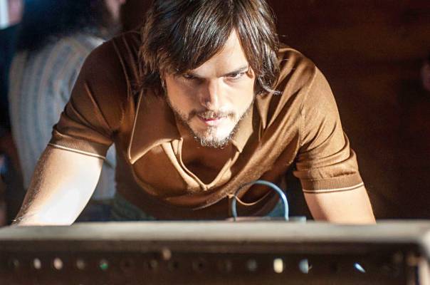 המחשב מסייע ליכולותינו השכליות והנפשיות. מתוך הסרט "ג'ובס" צילום: יח"צ ֿֿ 