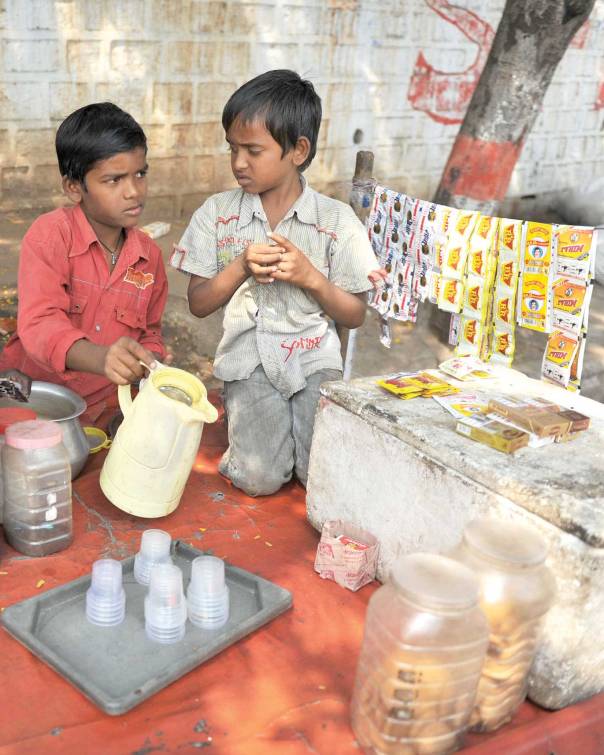יחסי ידידות וכמעט סימביוזה בין שני האחים צילום: אי.אפ.פי 