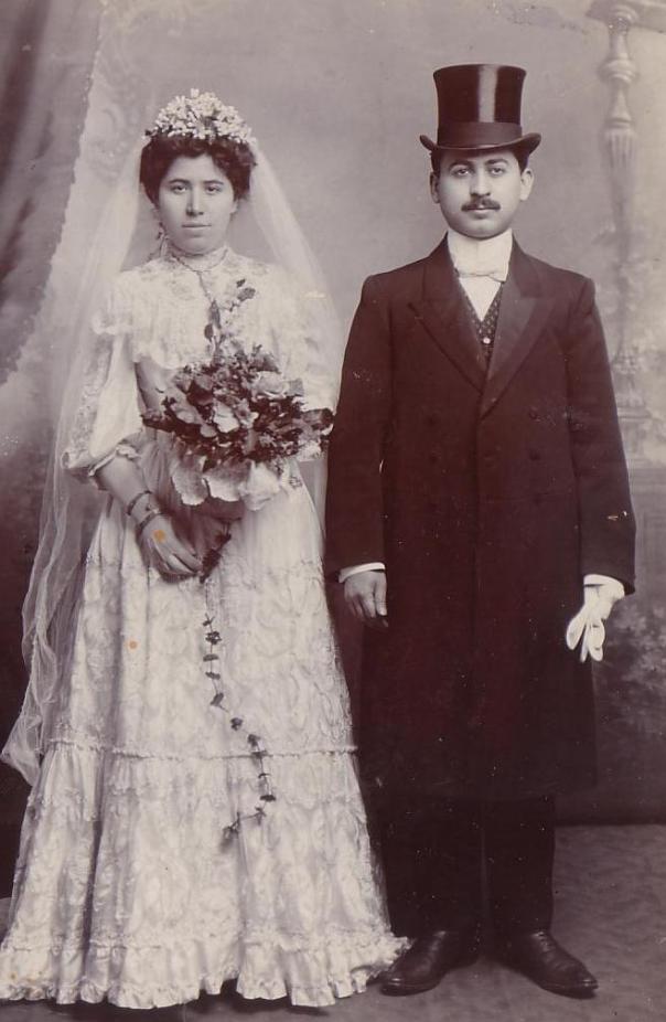 היו ציונים קנאיים. סבא זכריה וסבתא רחל ביום חתונתם הצילומים באדיבות המשפחה