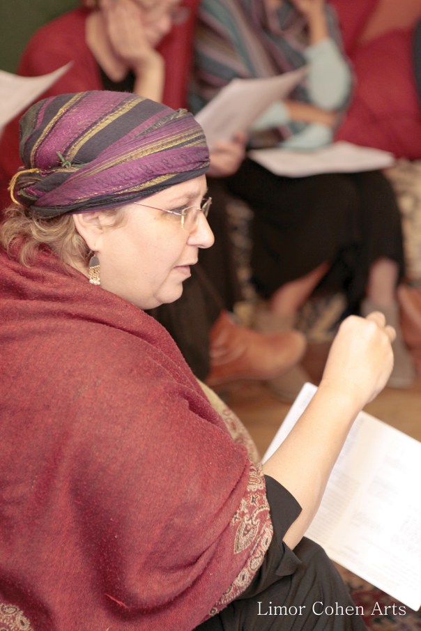 שפרה אסולין (בתמונה): היה ברור שלי כאישה אין מקום שאפשר ללמוד בו זוהר באופן עמוק חוץ מבאקדמיה. בהרבה מובנים זה כך עד היום; כמה שלימוד התורה לנשים התפתח, אין מדרשה אחת שלומדת זוהר באופן רציני 