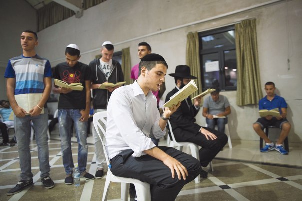 תחושות‭ ‬לב‭ ‬שאותן‭ ‬אנו‭ ‬מצפים‭ ‬לחוש‭ ‬כשאנו‭ ‬זועקים‭ ‬לה‭' ‬ומייחלים‭ ‬לסליחתו‭. ‬אמירת‭ ‬סליחות‭ ‬בירושלים צילום‭: ‬יונתן‭ ‬זינדל‭, ‬פלאש‭ ‬90 