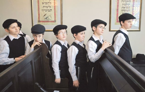 קהילות‭ ‬יהודיות‭ ‬חזקות‭ ‬וגדולות‭. ‬אירוע‭ ‬פתיחת‭ ‬בית‭ ‬כנסת‭ ‬של‭ ‬הקהילה‭ ‬היהודית‭ ‬במלחובקה‭ ‬בפרברי‭ ‬מוסקבה‭ ‬ צילום‭: ‬EPA 