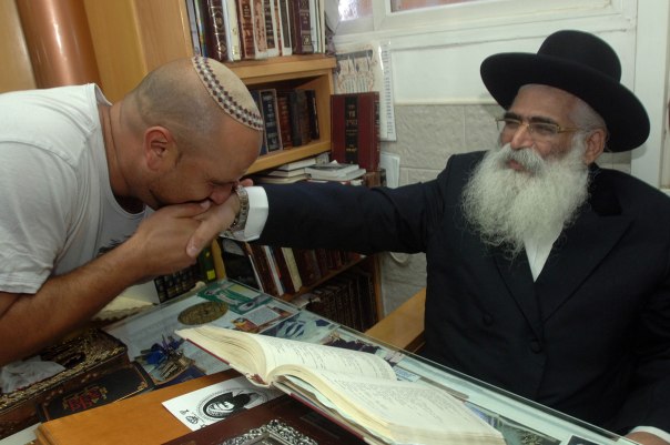 אהד‭ ‬את‭ ‬רעיון‭ ‬הקמת‭ ‬ישיבת‭ ‬ההסדר‭ ‬בעיר‭. ‬הרב‭ ‬יורם‭ ‬אברג‭'‬יל‭ ‬בנתיבות‭, ‬2013 צילום‭: ‬פלאש‭ ‬90 