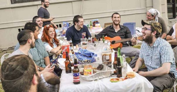 השיבה‭ ‬המקווה‭ ‬הביתה‭ ‬לא‭ ‬התממשה‭. ‬יהודים‭ ‬בברוקלין‭, ‬2013 צילום‭: ‬סרג‭' ‬אטל‭, ‬פלאש‭ ‬90 