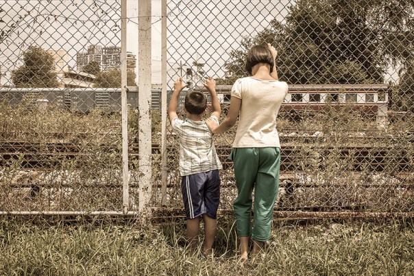  הוריהם‭ ‬נעלמים‭ ‬שוב‭ ‬ושוב‭ ‬מהבית‭, ‬מבטיחים‭ ‬שיגיעו‭, ‬ולא‭ ‬מגיעים צילום‭ ‬אילוסטרציה‭: ‬שאטרסטוק
