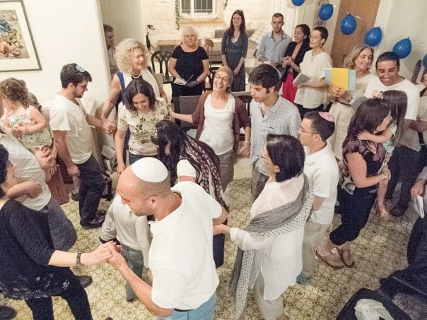 קהילתיות‭ ‬יהודית‭ ‬בסגנון‭ ‬חדש‭. ‬יום‭ ‬העצמאות‭ ‬בקהילת‭ "‬ציון‭" ‬בירושלים‭, ‬2014 צילום‭: ‬ציון‭. ‬קהילה‭ ‬ארצישראלית‭ ‬בירושלים‭ ‬ 