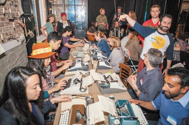 קוראים גם לשאינם יהודים להתנתק מאמצעים טכנולוגיים בזמן השבת. יום הניתוק הבינלאומי של חברת Rebbotא, 2015 צילום: באדיבות Rebbot